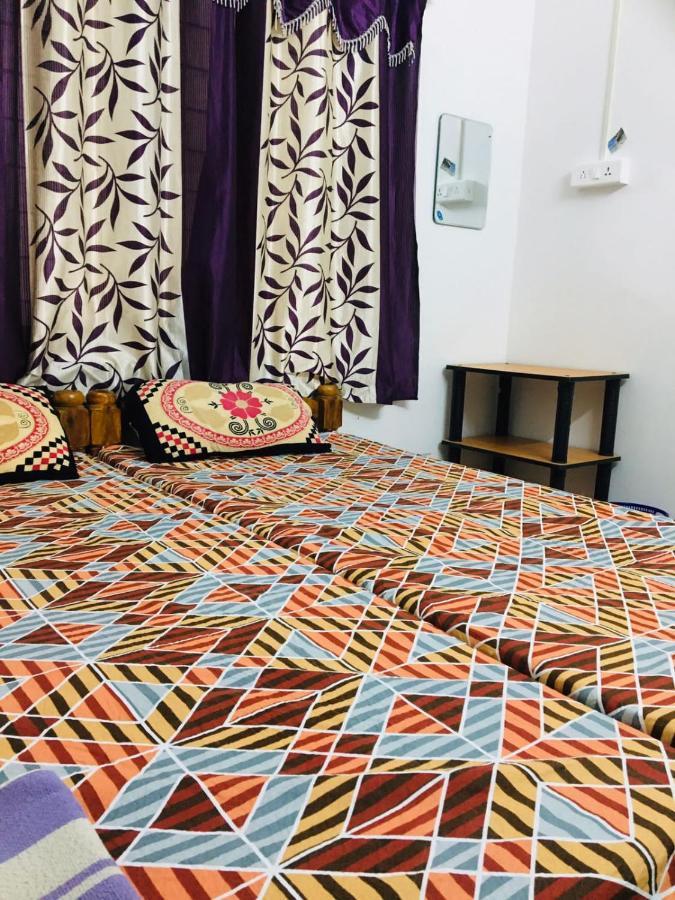 Golden Beach Home Stay アーラップーザ県 エクステリア 写真