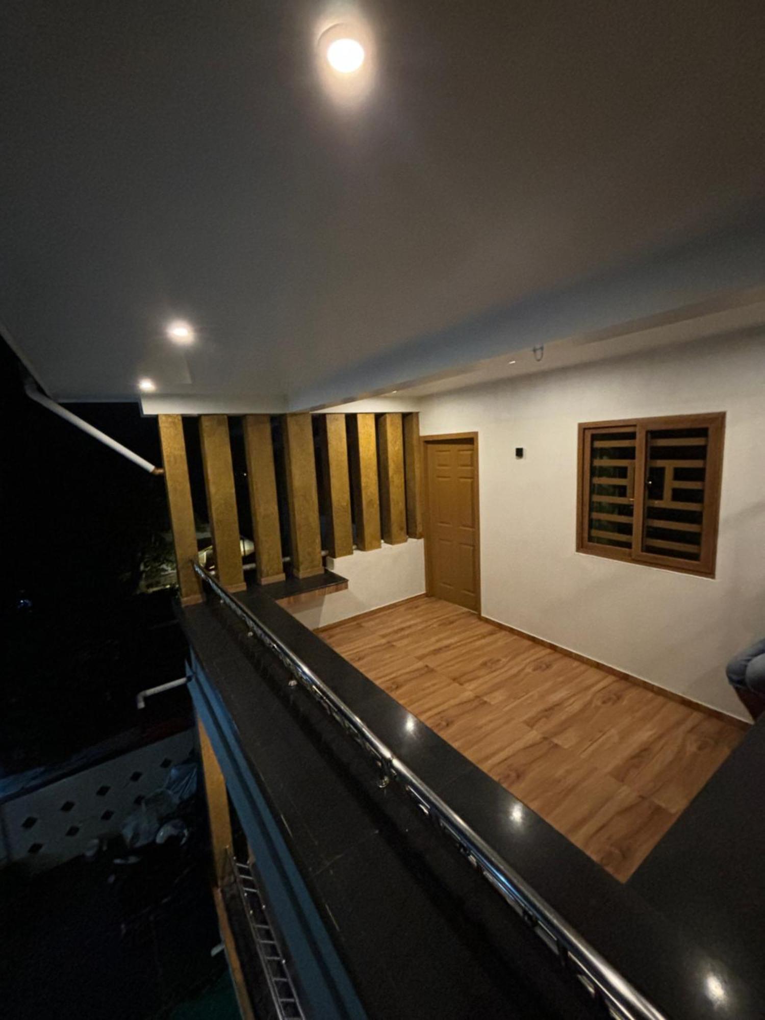 Golden Beach Home Stay アーラップーザ県 エクステリア 写真