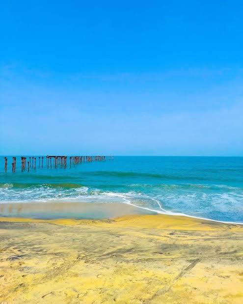 Golden Beach Home Stay アーラップーザ県 エクステリア 写真