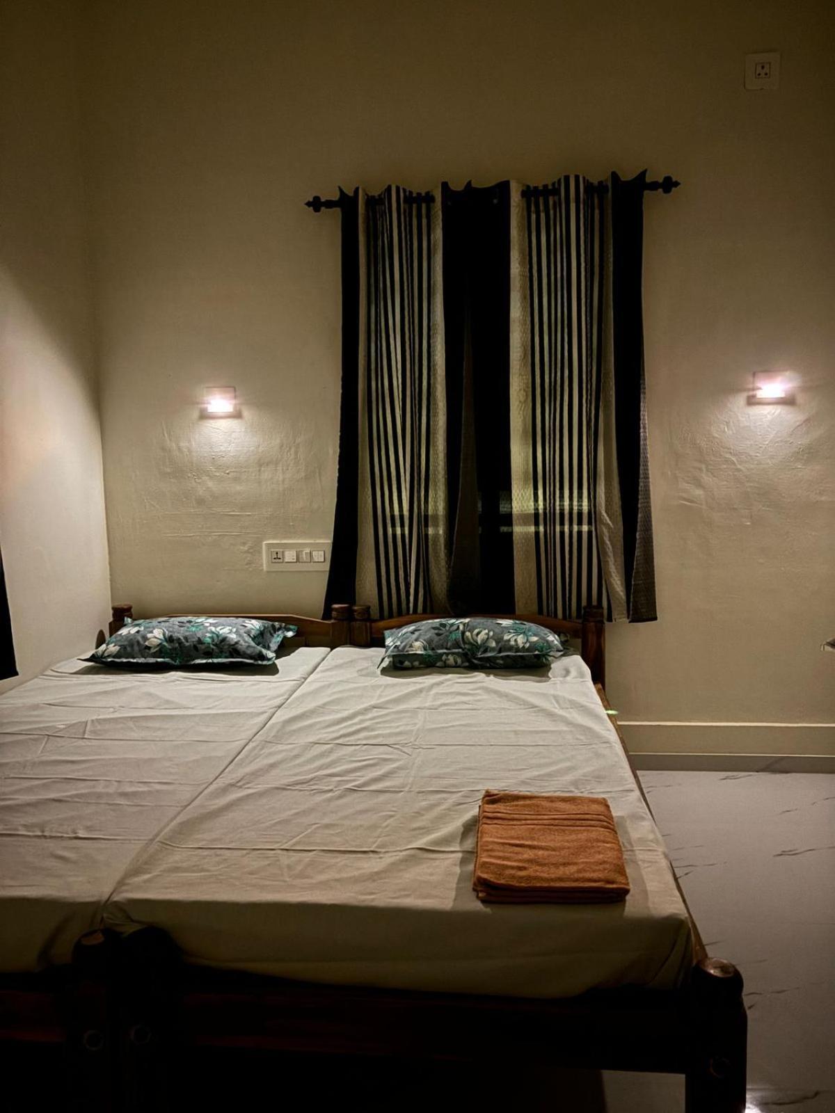 Golden Beach Home Stay アーラップーザ県 エクステリア 写真