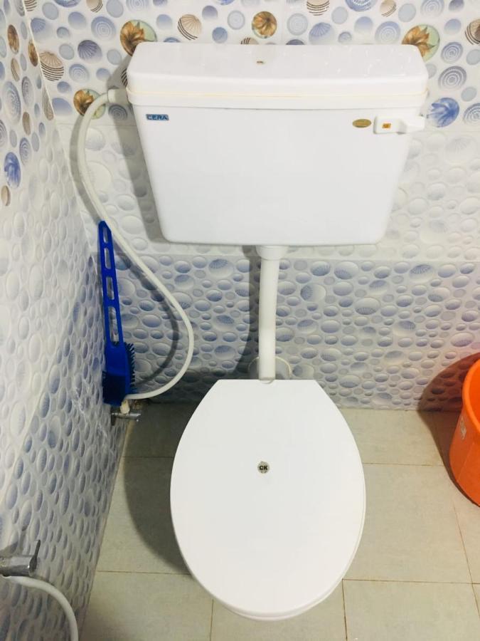 Golden Beach Home Stay アーラップーザ県 エクステリア 写真